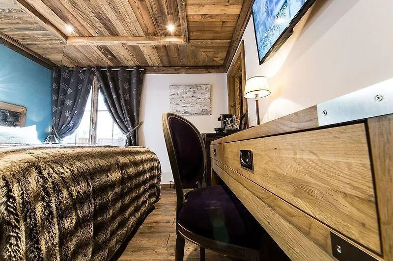 Le Chalet Blanc Megeve Hotel