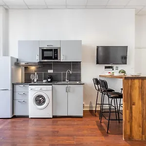 https://sweet-inn-champs-elysees-ponthieu.fr-paris.fr
