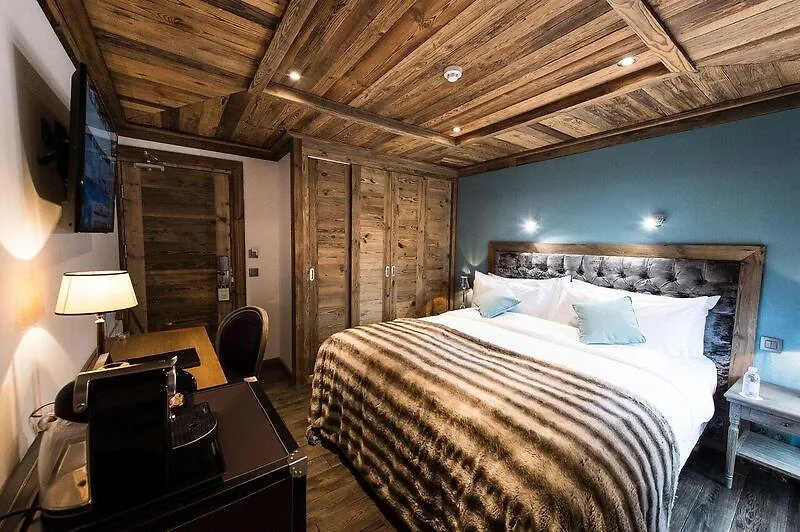 Le Chalet Blanc Megève 5*,  France